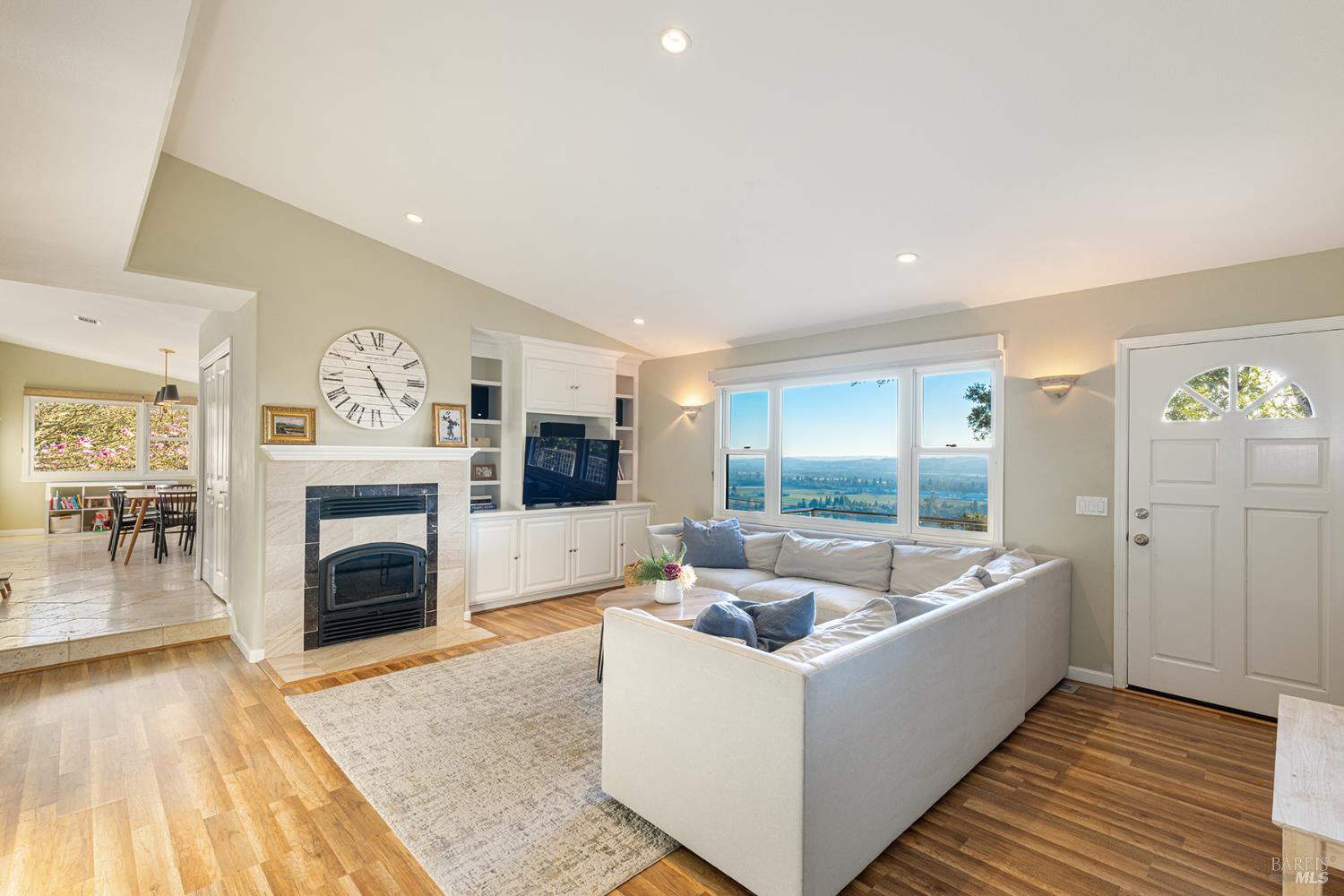 1625 Madrone Avenue Healdsburg CA 95448
