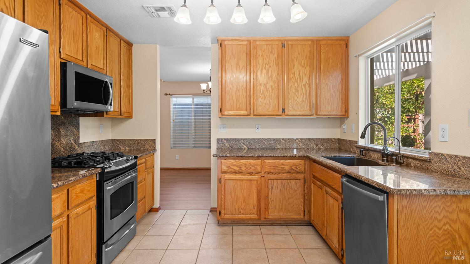 1025 Cinnabar Way Vacaville CA 95687