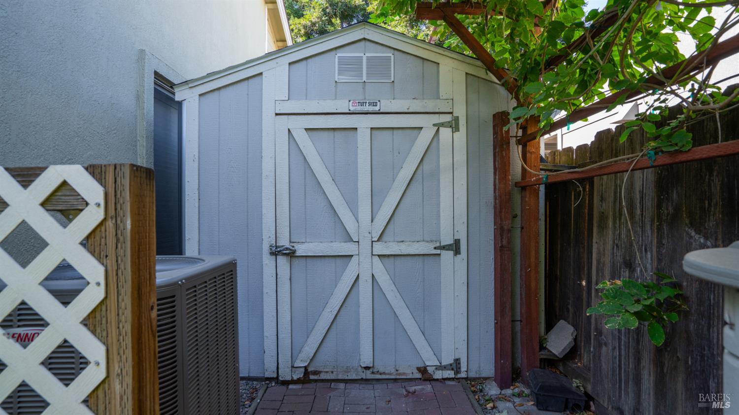 1025 Cinnabar Way Vacaville CA 95687