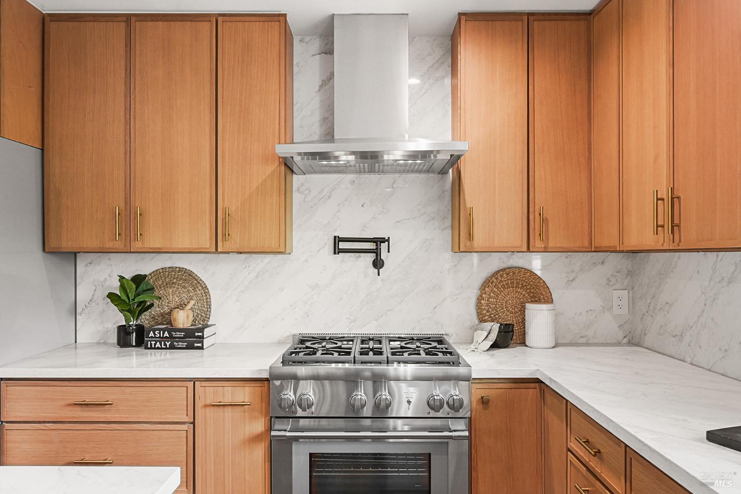 8911 Oakmont Drive Santa Rosa CA 95409