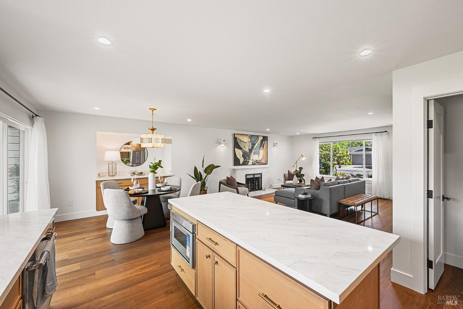 8911 Oakmont Drive Santa Rosa CA 95409