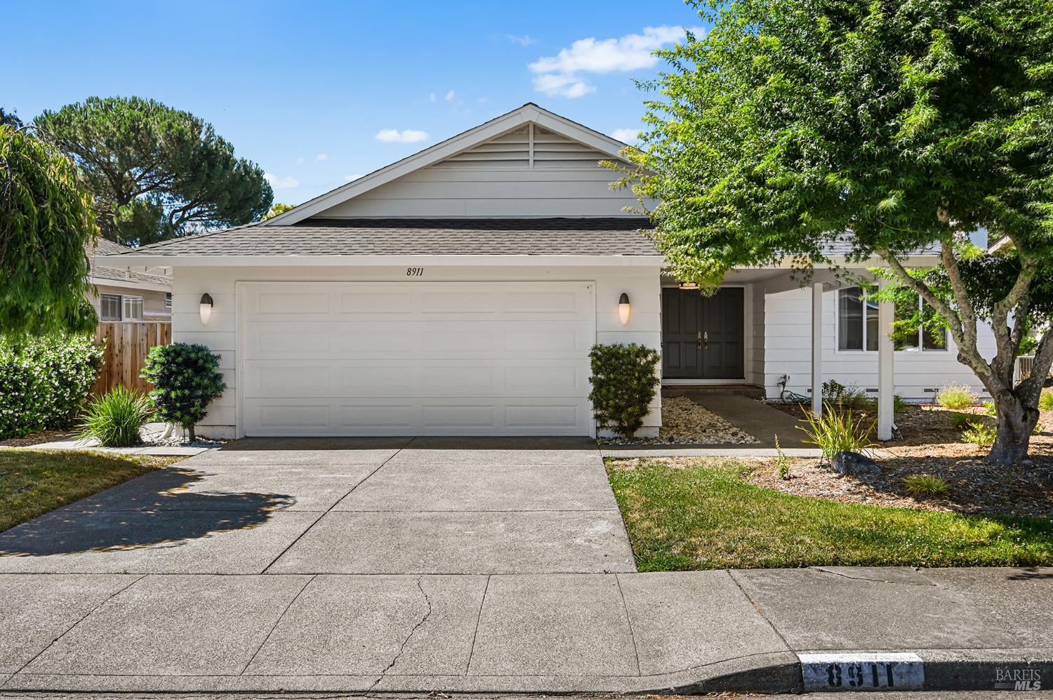 8911 Oakmont Drive Santa Rosa CA 95409