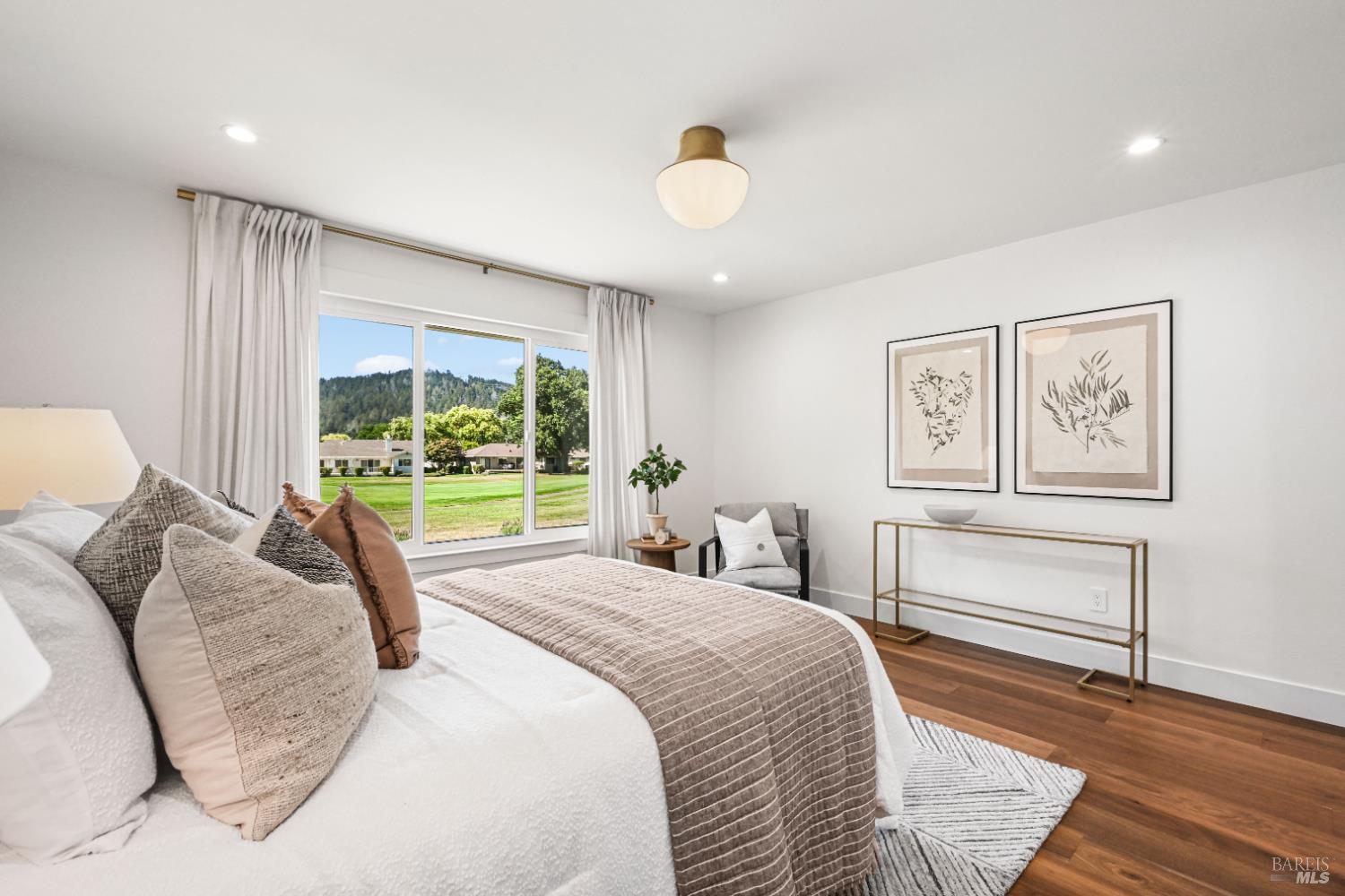 8911 Oakmont Drive Santa Rosa CA 95409