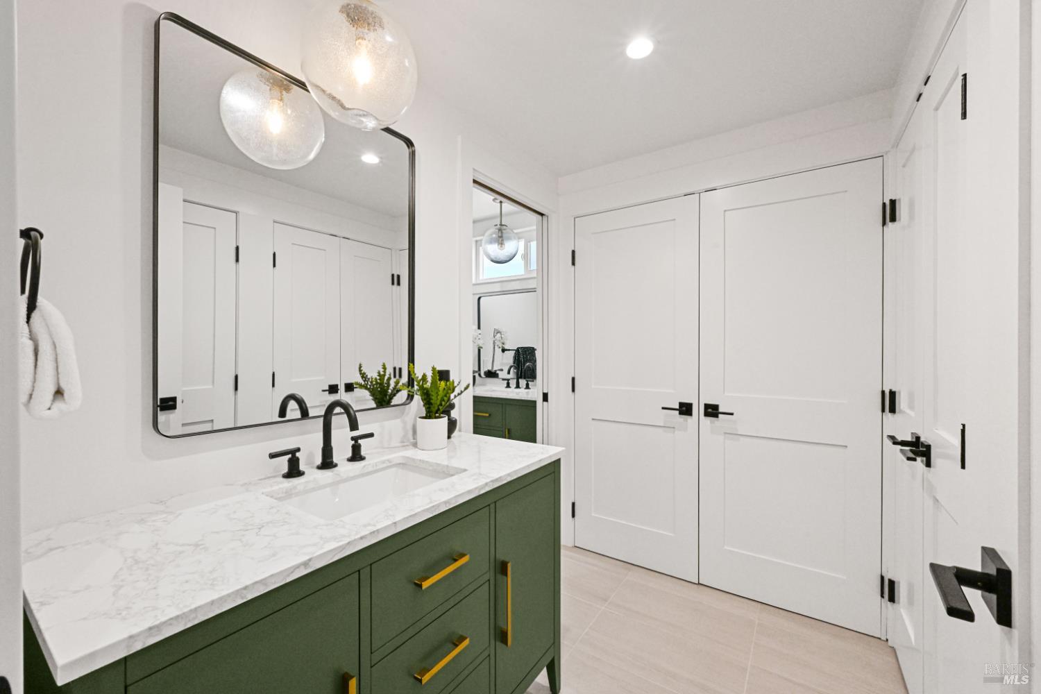 8911 Oakmont Drive Santa Rosa CA 95409