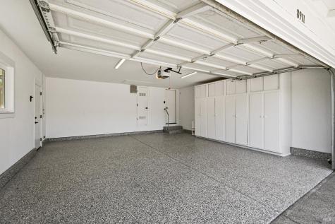 8911 Oakmont Drive Santa Rosa CA 95409