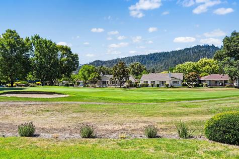 8911 Oakmont Drive Santa Rosa CA 95409