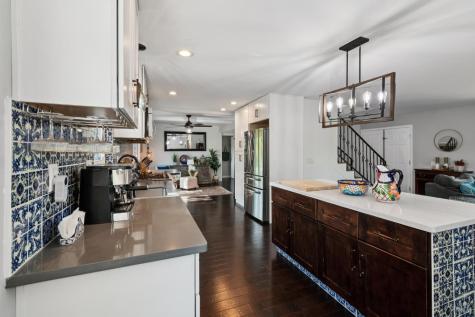 385 San Carlos Way Novato CA 94945
