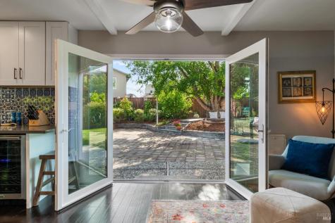 385 San Carlos Way Novato CA 94945