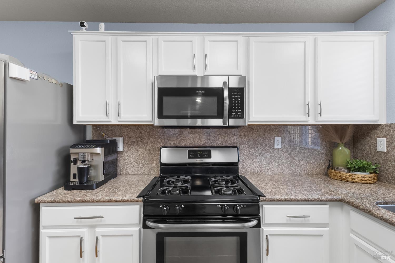 38 Tea Rose Way Suisun City CA 94585