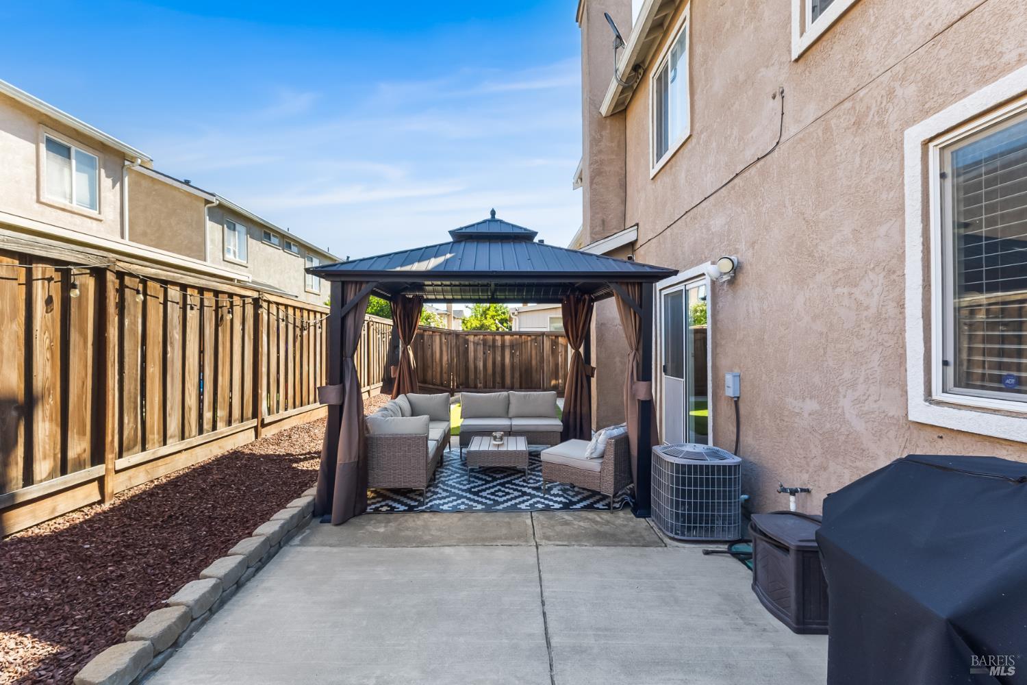 38 Tea Rose Way Suisun City CA 94585