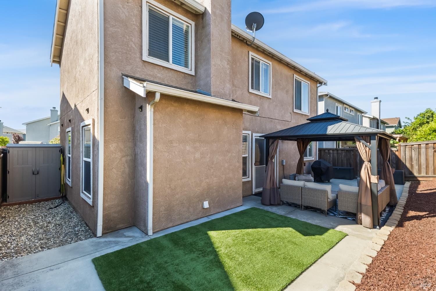 38 Tea Rose Way Suisun City CA 94585