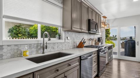 196 Caribe Isle Novato CA 94949