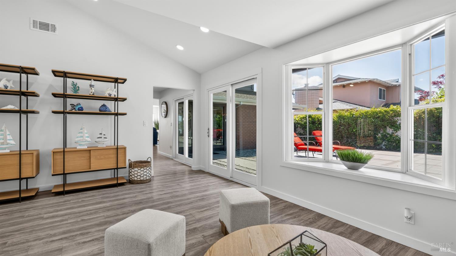 196 Caribe Isle Novato CA 94949