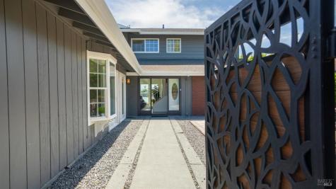 196 Caribe Isle Novato CA 94949