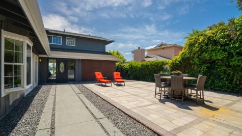 196 Caribe Isle Novato CA 94949