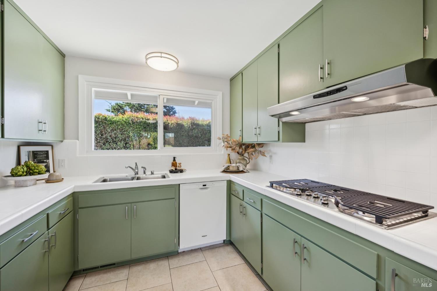 893 Tiburon Boulevard Tiburon CA 94920