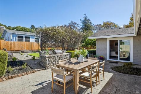 893 Tiburon Boulevard Tiburon CA 94920