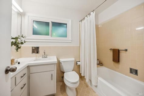 893 Tiburon Boulevard Tiburon CA 94920