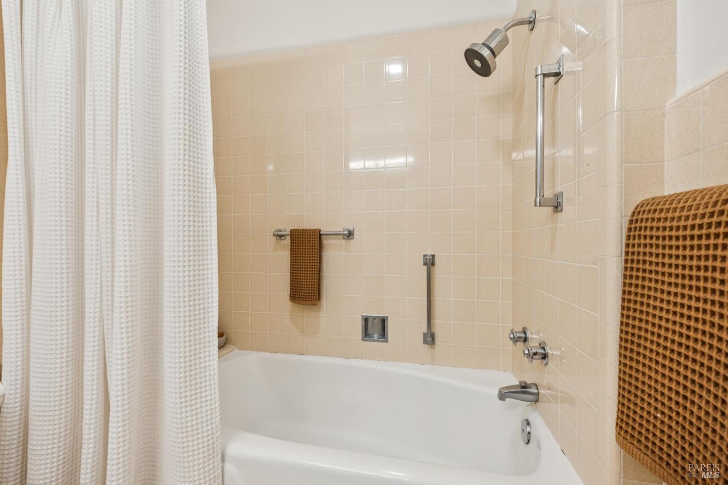 893 Tiburon Boulevard Tiburon CA 94920