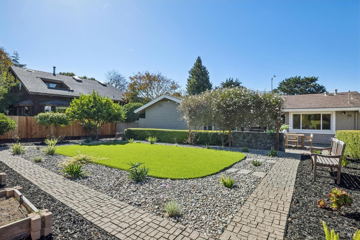 893 Tiburon Boulevard Tiburon CA 94920