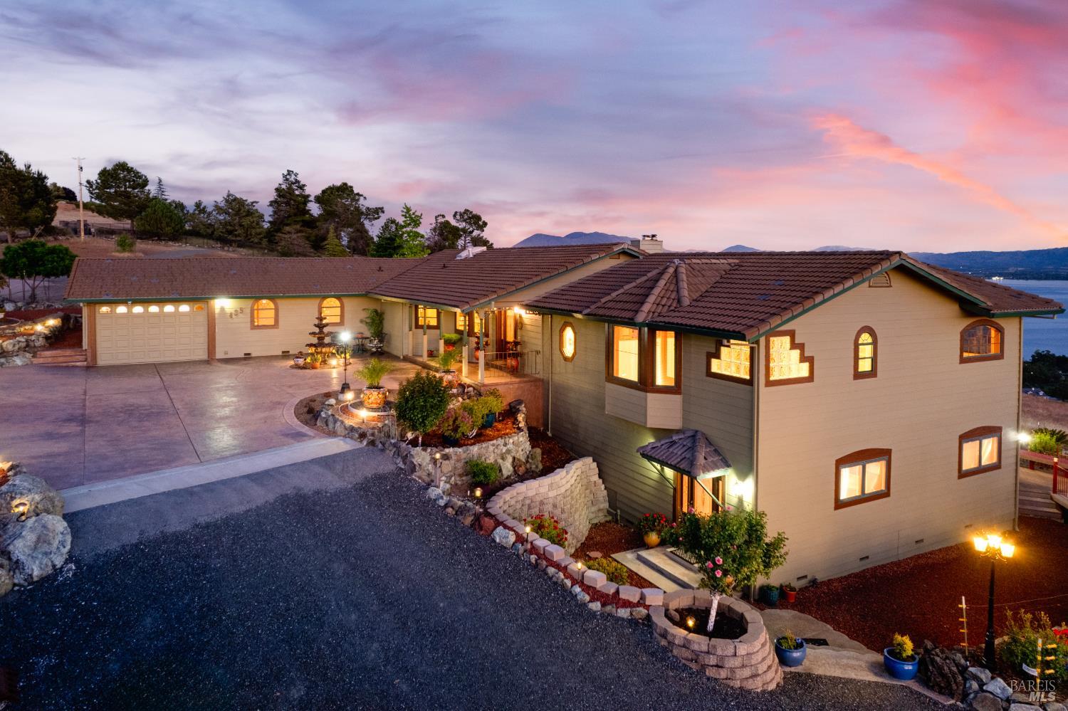425 Lake Vista Drive Lakeport CA 95453