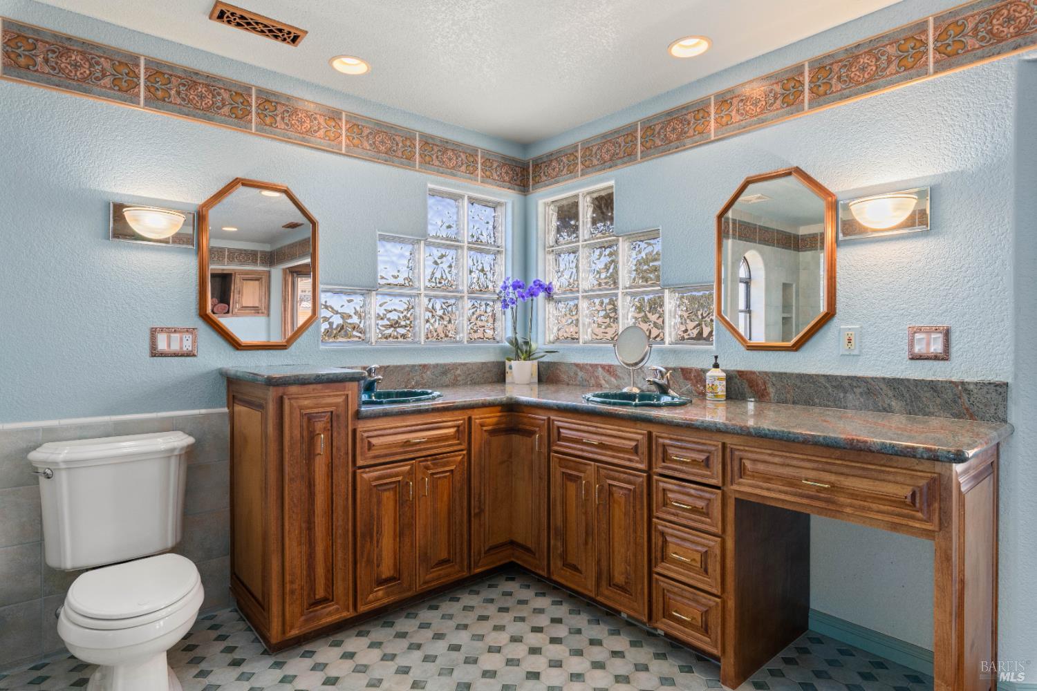 425 Lake Vista Drive Lakeport CA 95453