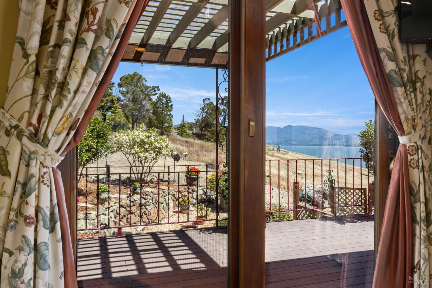 425 Lake Vista Drive Lakeport CA 95453