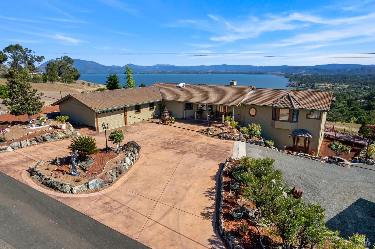 425 Lake Vista Drive Lakeport CA 95453