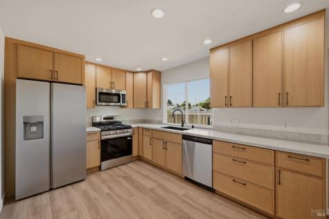 7365 Coral Court Rohnert Park CA 94928