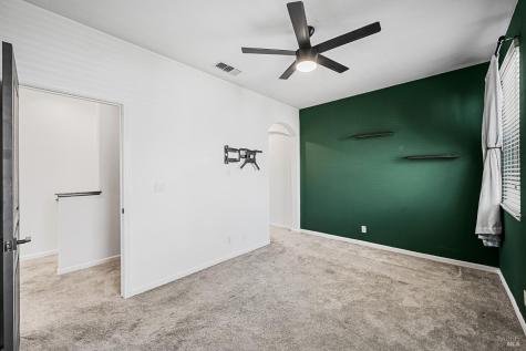 983 Aston Circle Santa Rosa CA 95404