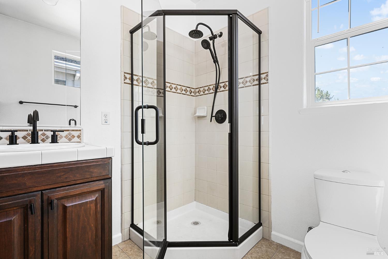983 Aston Circle Santa Rosa CA 95404