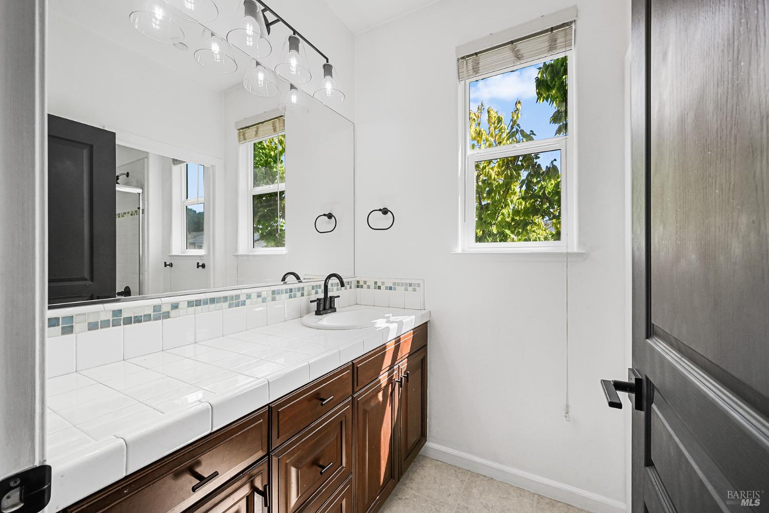 983 Aston Circle Santa Rosa CA 95404