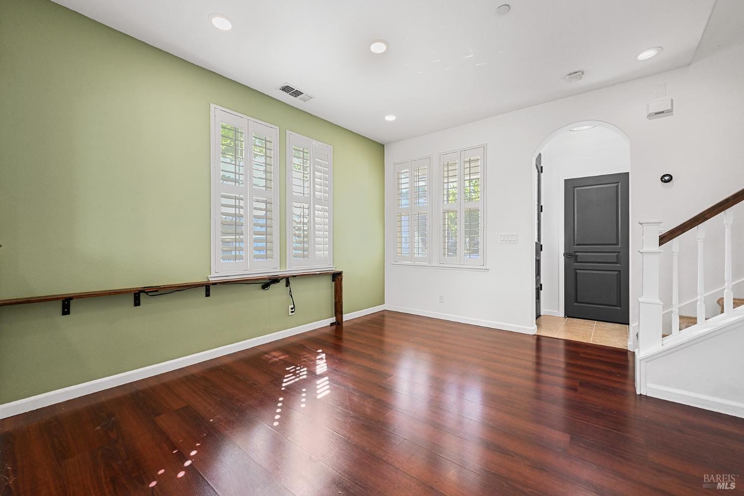983 Aston Circle Santa Rosa CA 95404