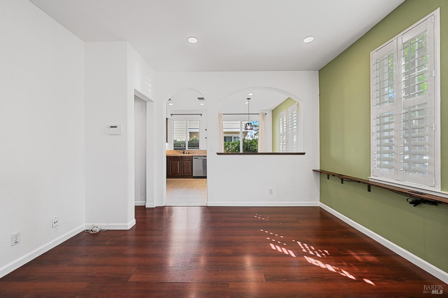 983 Aston Circle Santa Rosa CA 95404