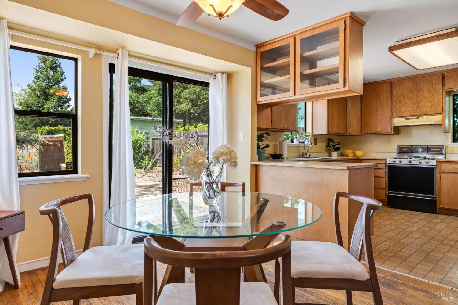 308 E Berna Avenue Napa CA 94559