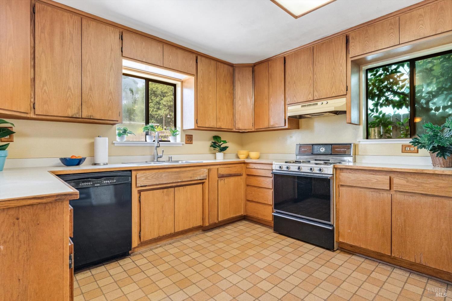 308 E Berna Avenue Napa CA 94559