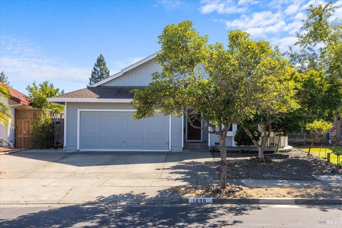 1698 Randon Way Santa Rosa CA 95403