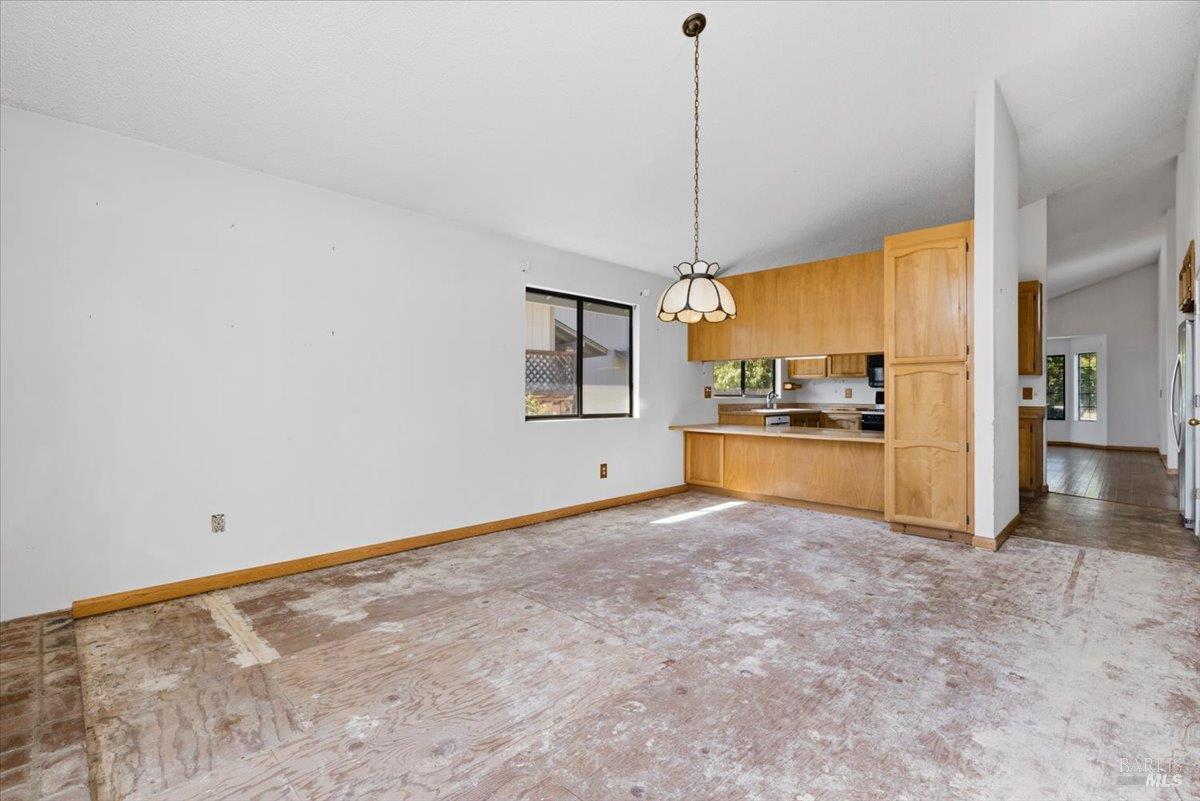 1698 Randon Way Santa Rosa CA 95403
