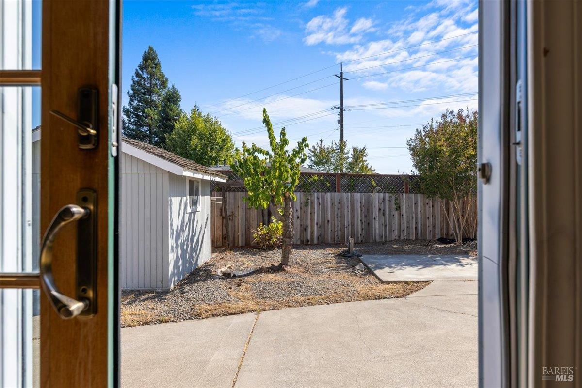 1698 Randon Way Santa Rosa CA 95403