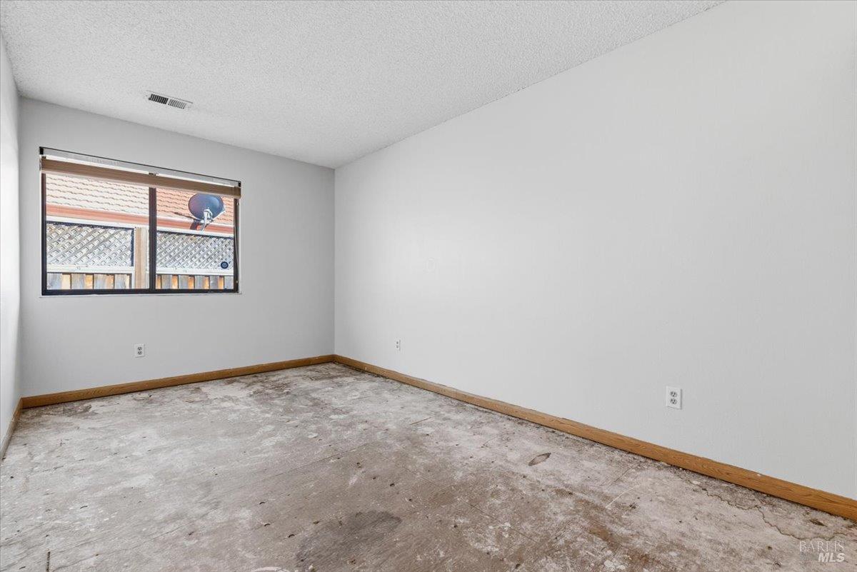 1698 Randon Way Santa Rosa CA 95403