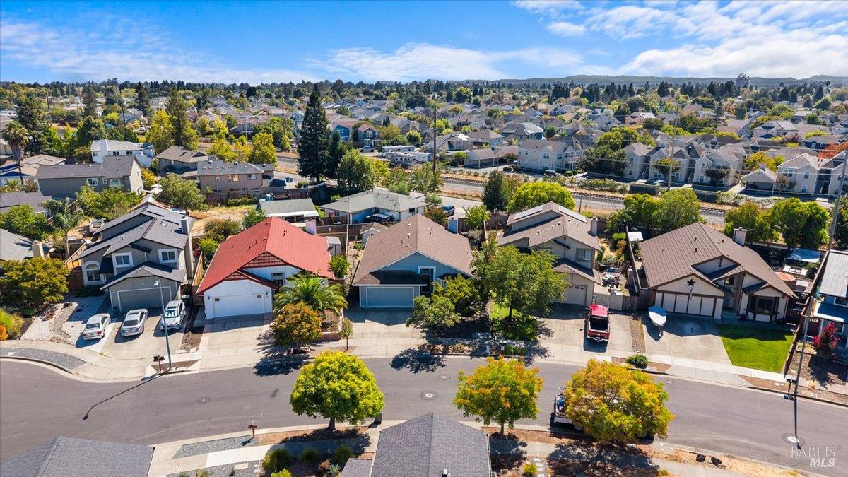 1698 Randon Way Santa Rosa CA 95403
