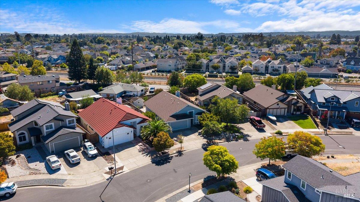 1698 Randon Way Santa Rosa CA 95403