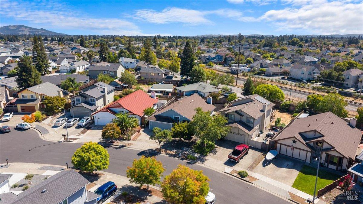 1698 Randon Way Santa Rosa CA 95403