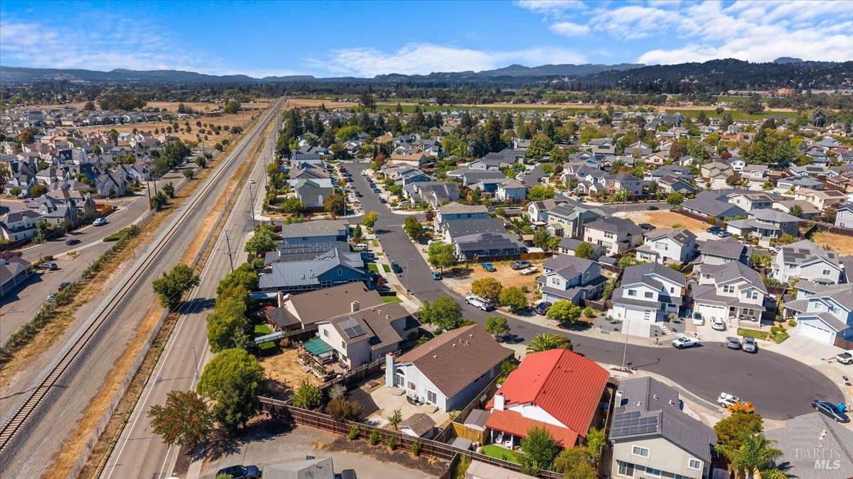 1698 Randon Way Santa Rosa CA 95403