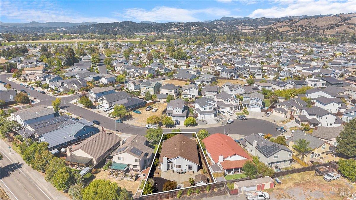 1698 Randon Way Santa Rosa CA 95403