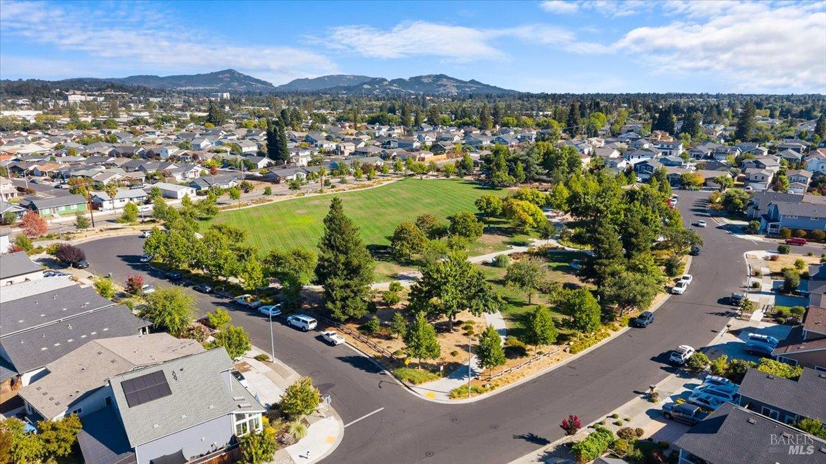 1698 Randon Way Santa Rosa CA 95403