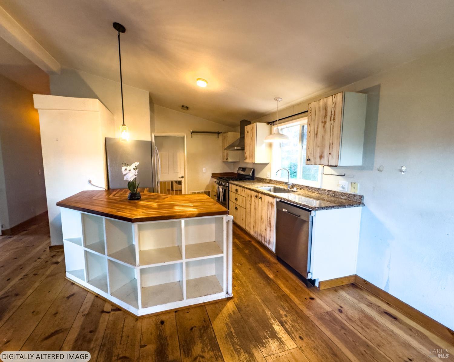 14475 Poonkinney Road Dos Rios CA 95429