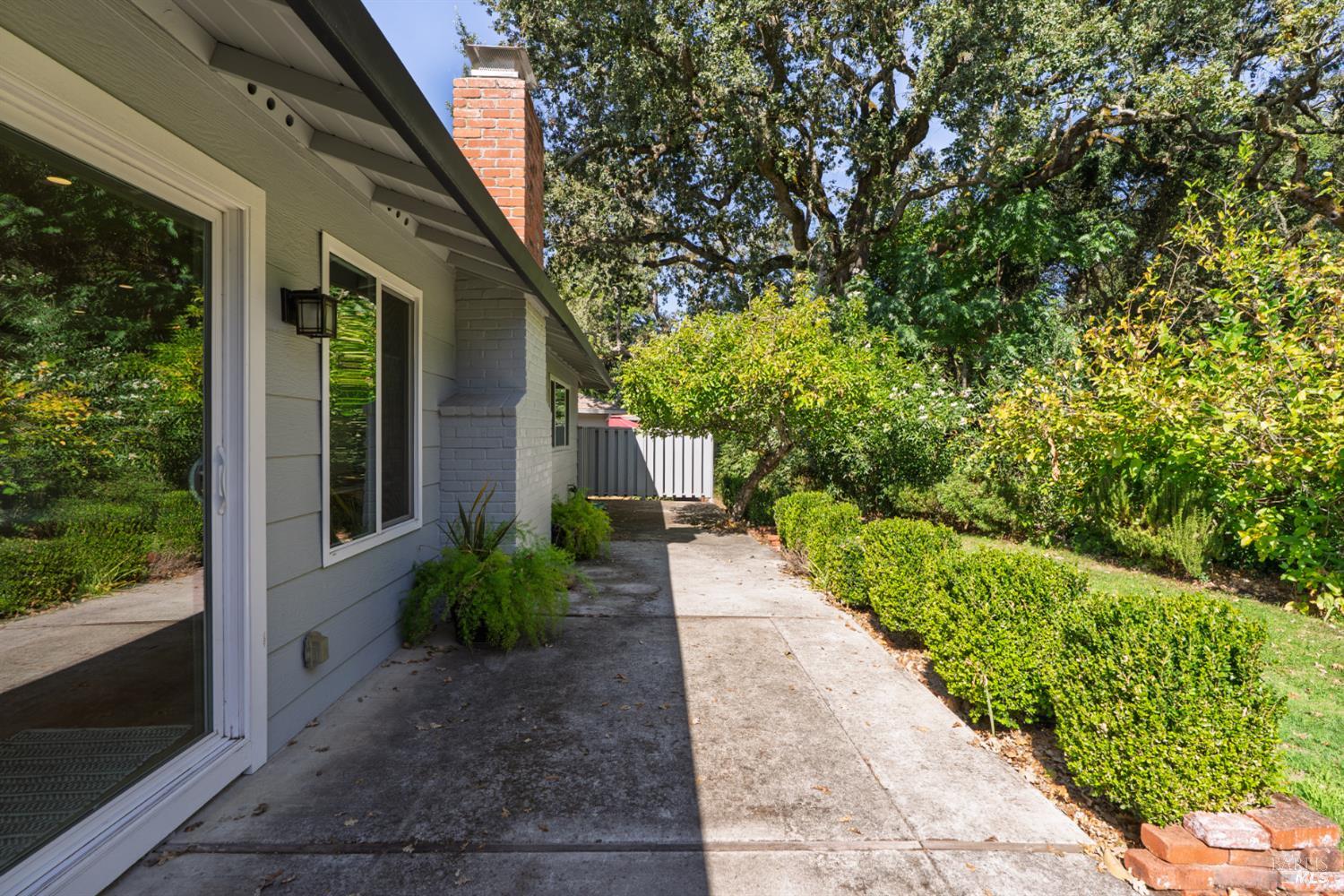 76 Aspen Meadows Circle Santa Rosa CA 95409