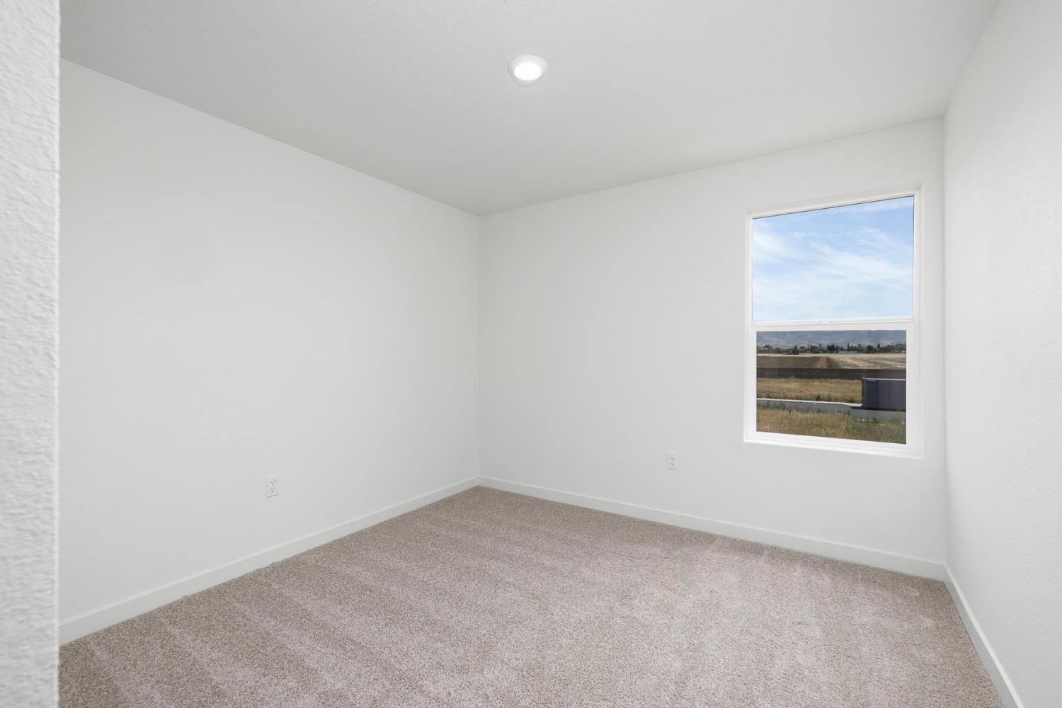 820 Helmsley Lane Patterson CA 95363