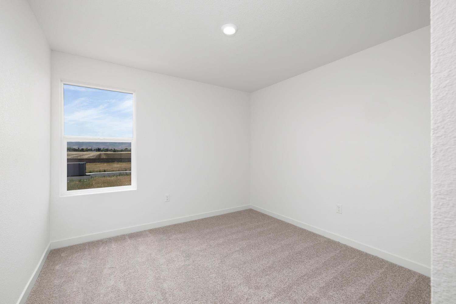 820 Helmsley Lane Patterson CA 95363